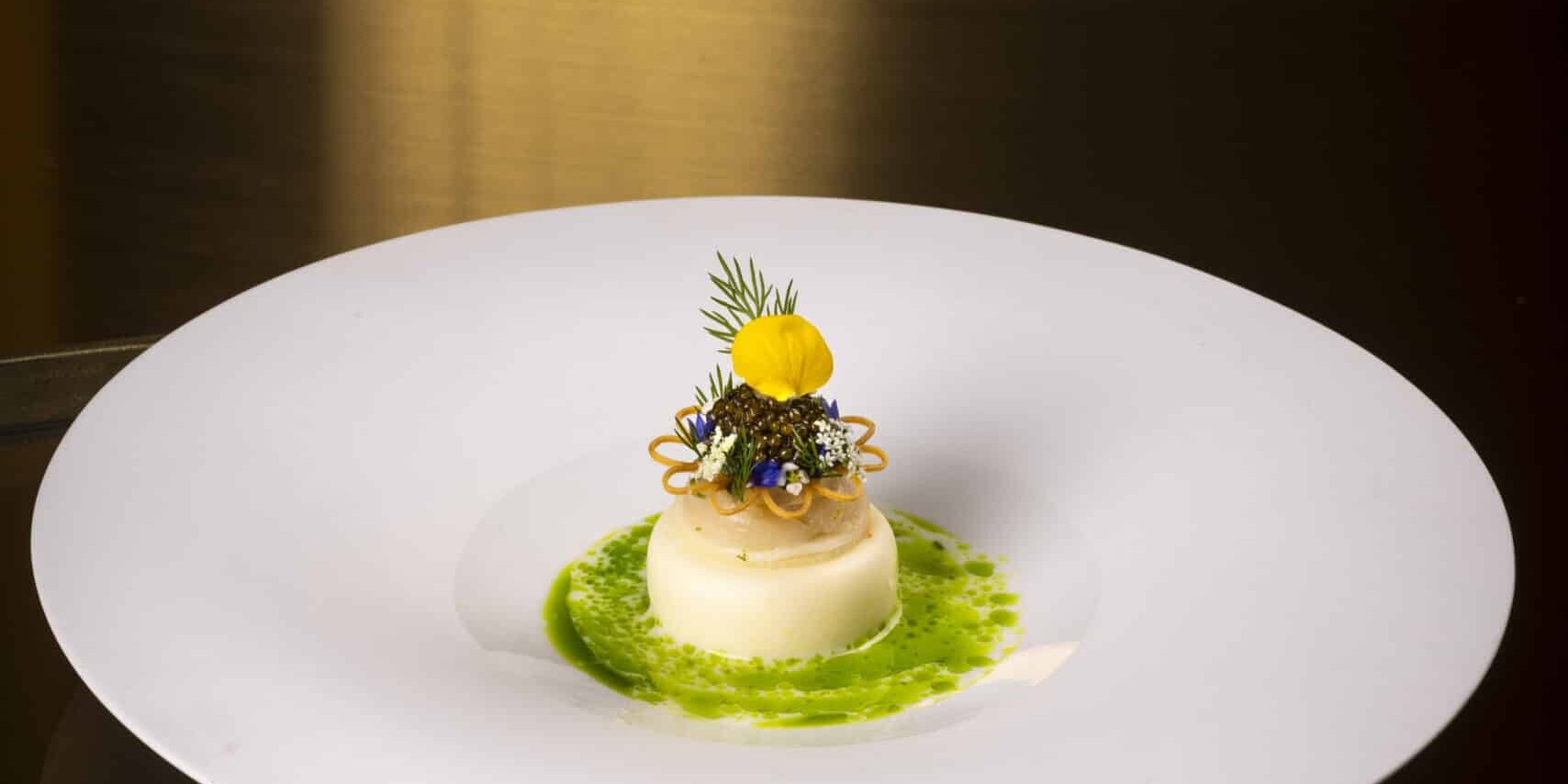 Restaurant Voltaire, Restaurant Voltaire Leersum, Parc Broekhuizen, Culinair Landgoed Parc Broekhuizen, Leersum, Utrechtse Heuvelrug, chef Falco Lens, Falco Lens, Michelinrestaurant, Michelinster, fine dining, gastronomisch restaurant, luxe restaurant, culinaire beleving, gastronomische keuken, verfijnde gerechten, lokale ingrediënten, eigen moestuin, gastronomisch diner, restaurant terras, terras aan het water, boutique hotel, historisch landgoed, restaurant Utrecht, uit eten Leersum, fine dining Nederland